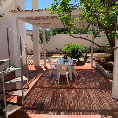 別荘 Perla Marina *