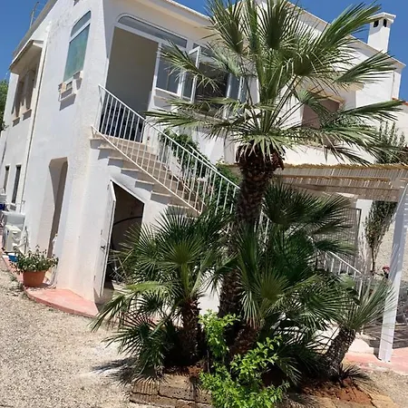 別荘 Perla Marina *