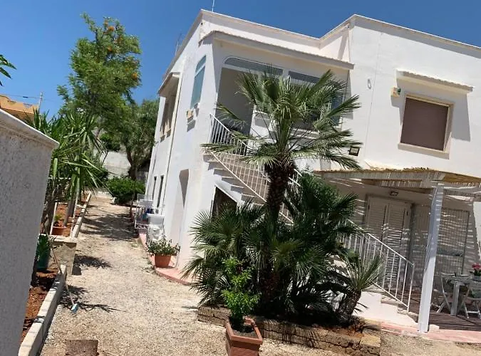 Perla Marina 펜션 토레 오보